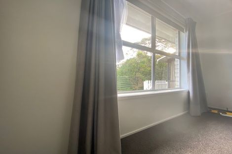 Photo of property in 1/3 Bentley Avenue, Glenfield, Auckland, 0629