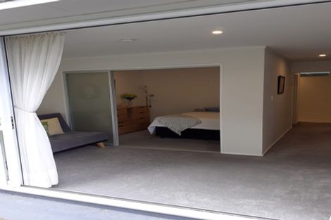 Photo of property in 20/73 Princes Street, Northcote Point, Auckland, 0627