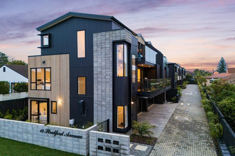 Photo of property in 18a Stratford Avenue, Milford, Auckland, 0620
