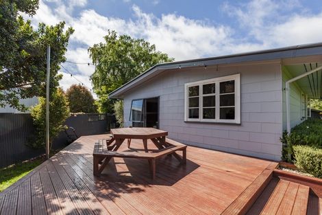 Photo of property in 13 Harker Street, Waipawa, 4210