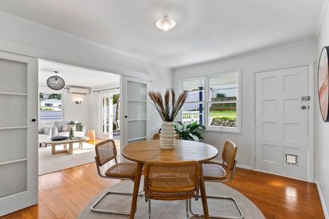 Photo of property in 41 Bassett Road, Johnsonville, Wellington, 6037