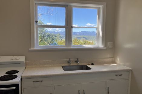 Photo of property in 4 Sunglow Avenue, Melrose, Wellington, 6023