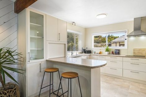 Photo of property in 83 Stillwater Crescent, Stillwater, Silverdale, 0993