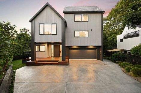 Photo of property in 2b Edgecumbe Street, Whitiora, Hamilton, 3200