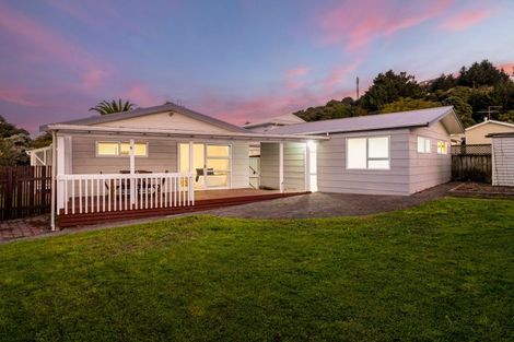 Photo of property in 11 Transom Close, Whitby, Porirua, 5024