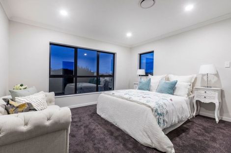 Photo of property in 5 Johns Creek Crescent, Silverdale, 0932