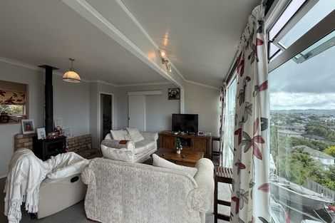 Photo of property in 83 Marellen Drive, Red Beach, 0932
