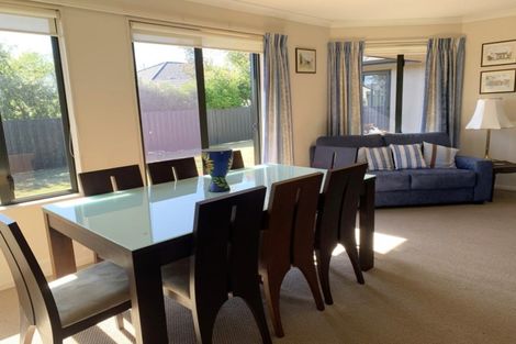 Photo of property in 11 Fairview Place, Havelock North, 4130