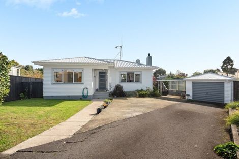 Photo of property in 16 Brown Terrace, Te Puke, 3119