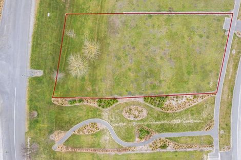 Photo of property in 8 Village Green Drive, Huntingdon, 7774