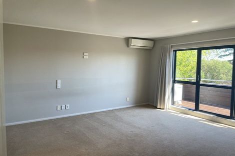Photo of property in 16 Yarlside Place, Northpark, Auckland, 2013