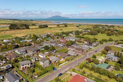 Photo of property in 97 Rangiuru Road, Otaki Beach, Otaki, 5512