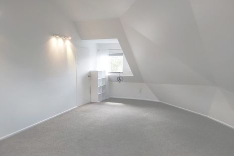 Photo of property in 41 Hewlett Road, Massey, Auckland, 0614