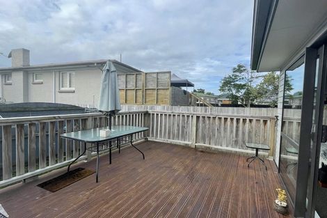 Photo of property in 16 Challinor Street, Pakuranga, Auckland, 2010