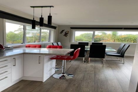 Photo of property in 105 Sandspit Road, Shelly Park, Auckland, 2014