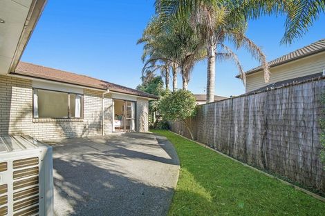 Photo of property in 12 Breon Place, Flat Bush, Auckland, 2016