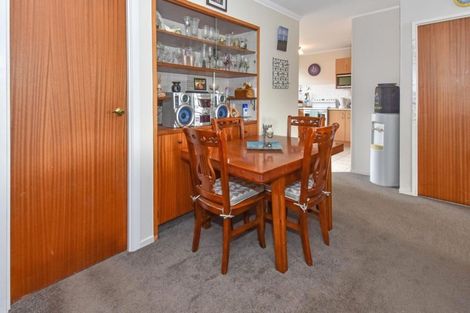 Photo of property in 2/20 Gibbons Road, Weymouth, Auckland, 2103