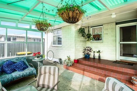 Photo of property in 174 Queen Street West, Levin, 5510