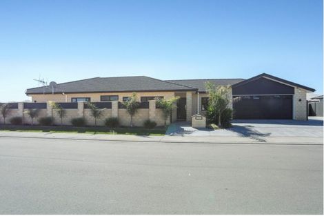 Photo of property in 1 Lindis Place, Poraiti, Napier, 4112