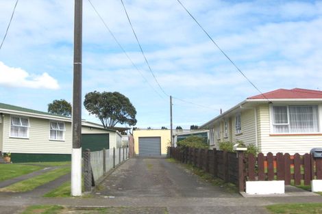Photo of property in 8a Belair Avenue, Blagdon, New Plymouth, 4310