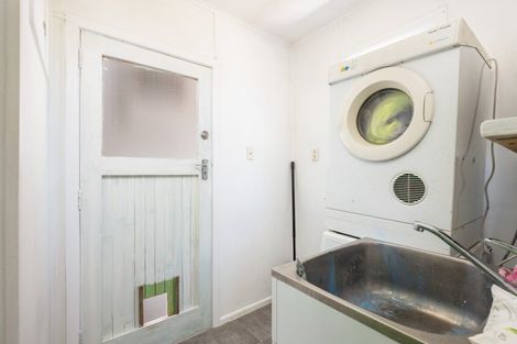 Photo of property in 7 Watene Crescent, Waitara, 4320