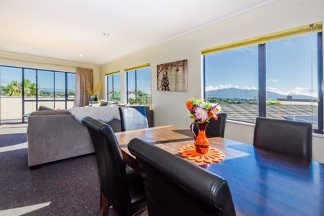 Photo of property in 13 Trig Hill Terrace, Waikanae Beach, Waikanae, 5036