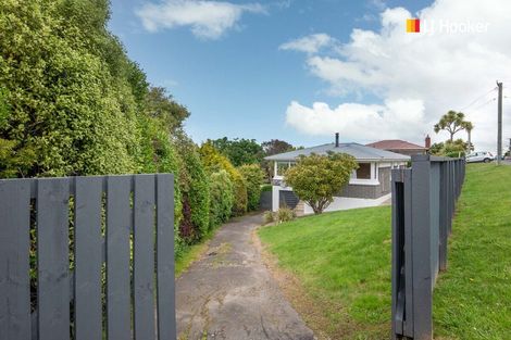 Photo of property in 1 Glendevon Place, Vauxhall, Dunedin, 9013