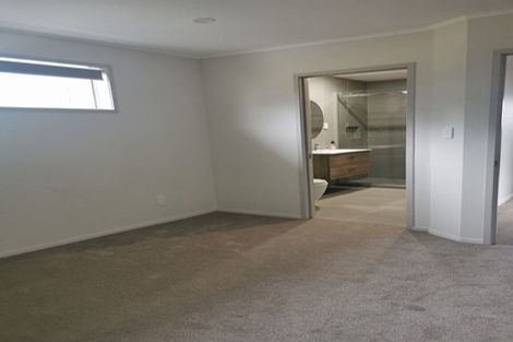 Photo of property in 28 Vandeleur Avenue, Birkdale, Auckland, 0626