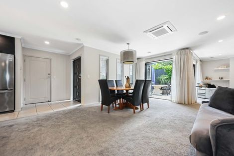 Photo of property in 3 Derbyshire Place, Dinsdale, Hamilton, 3204