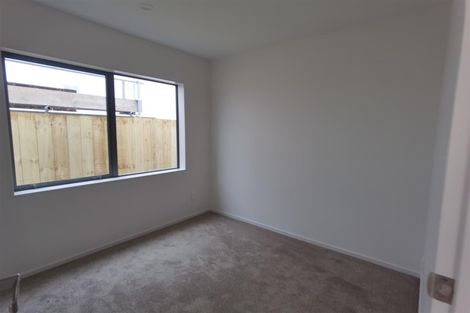 Photo of property in 6 Fredrick Hanson Road, Papakura, 2110