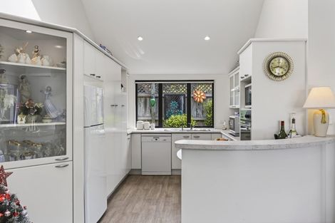 Photo of property in 37 Starlight Cove, Hobsonville, Auckland, 0618