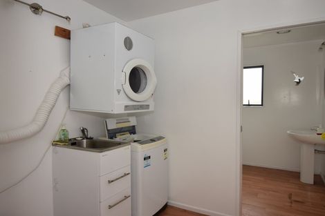 Photo of property in 2 Queen Street, Brighton, Dunedin, 9035