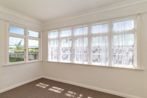 Photo of property in 68 Queen Street West, Levin, 5510