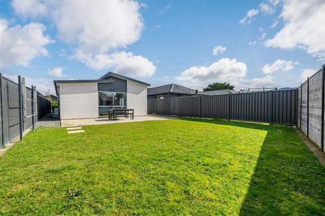 Photo of property in 4 Te Kaeaea Crescent, Wallaceville, Upper Hutt, 5018