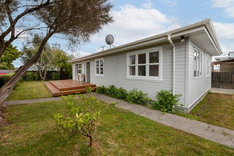 Photo of property in 1/74 Forest Hill Road, Henderson, Auckland, 0612