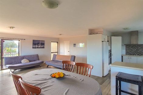 Photo of property in 13 Tui Grove, Paihia, 0200