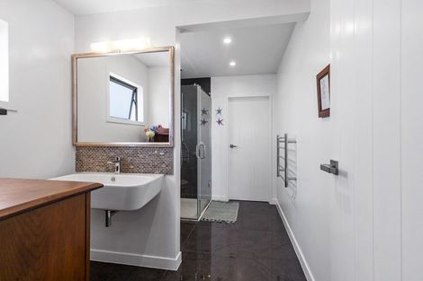 Photo of property in 1880 East Coast Road, Whakatiwai, Pokeno, 2473