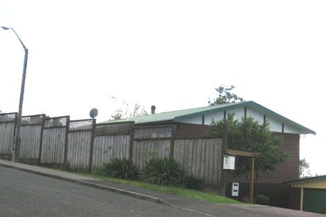 Photo of property in 2 West Glade Crescent, Birkenhead, Auckland, 0626