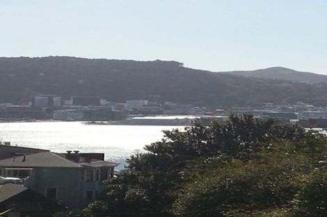 Photo of property in 2 Telford Terrace, Oriental Bay, Wellington, 6011