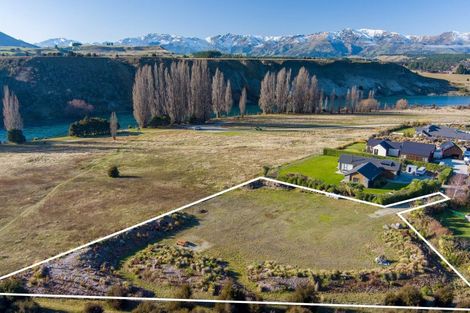 Photo of property in 19 Hikuwai Drive, Albert Town, Wanaka, 9305