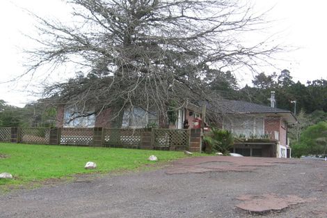 Photo of property in 611 Swanson Road, Swanson, Auckland, 0612