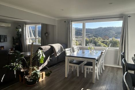 Photo of property in 73a Milton Terrace, Picton, 7220