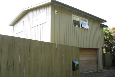 Photo of property in 7 Brabant Road, Waiatarua, Auckland, 0612