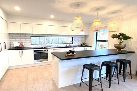 Photo of property in 55 Corriedale Road, Jacks Point, 9371