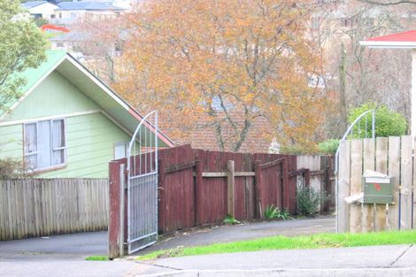 Photo of property in 101a Triangle Road, Massey, Auckland, 0614