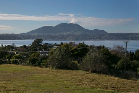 Photo of property in 16 Mapara Road, Acacia Bay, Taupo, 3385