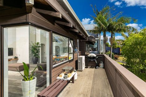 Photo of property in 6 Lingham Crescent, Torbay, Auckland, 0630