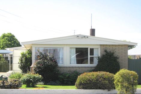 Photo of property in 35 Prestons Road, Redwood, Christchurch, 8051