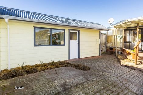 Photo of property in 3 Hazel Street, Ebdentown, Upper Hutt, 5018