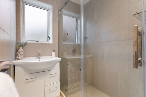 Photo of property in 1/3 Central Avenue, Papatoetoe, Auckland, 2025